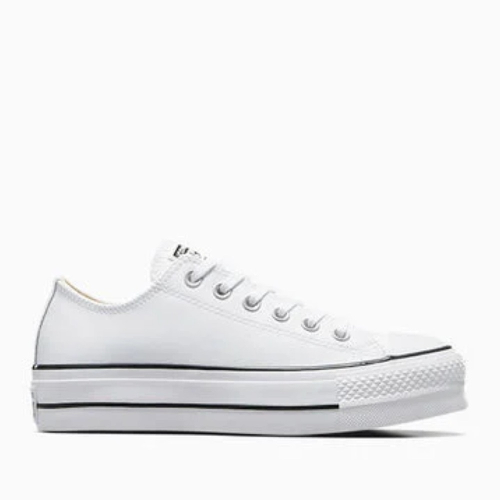 Converse Chuck Taylor All Star Lift Platform Leather Women’s 7.5